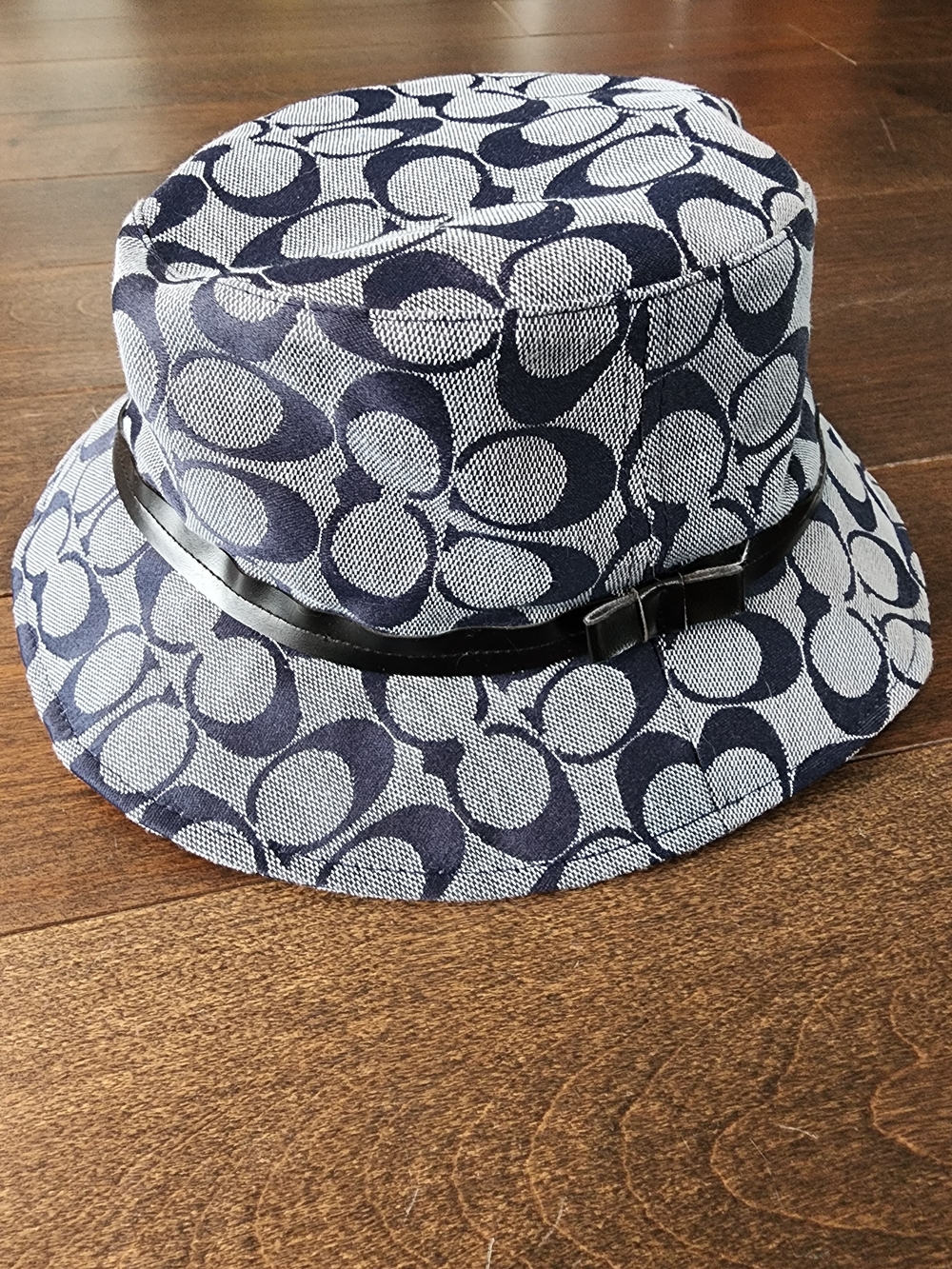 Coach RARE Navy Signature Denim Bucket Hat with Bow Trim Size M/L - Picture 6 of 8